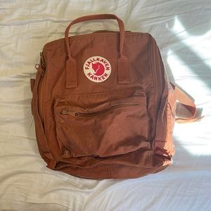 Fjallraven kanken backpack